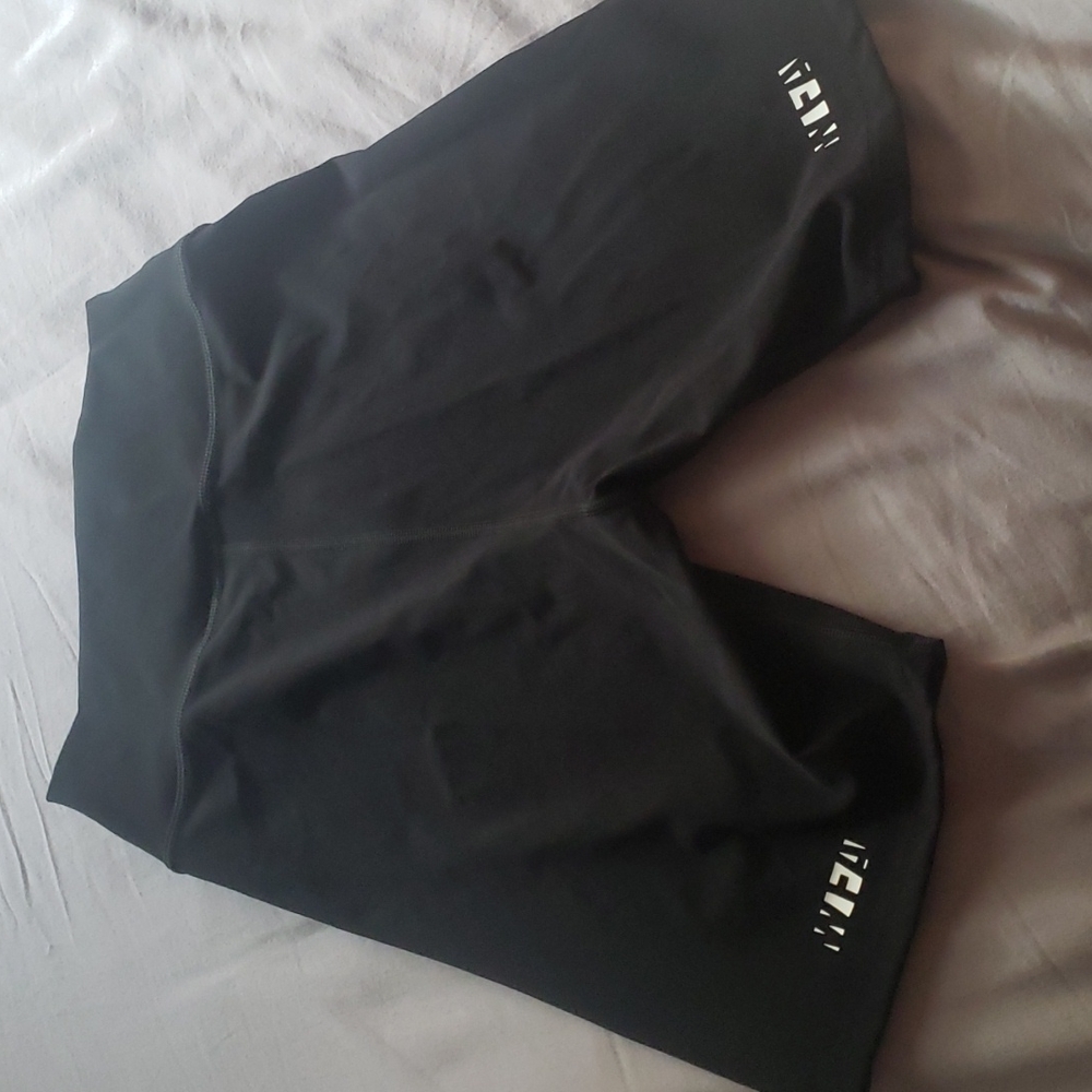 White fox Boutique biker shorts